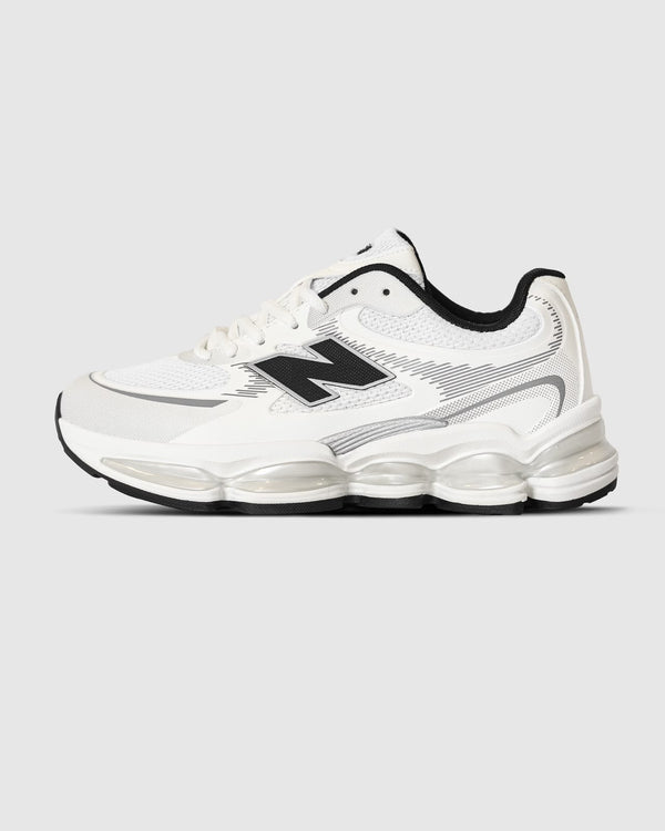 NEW BALANCE 2000