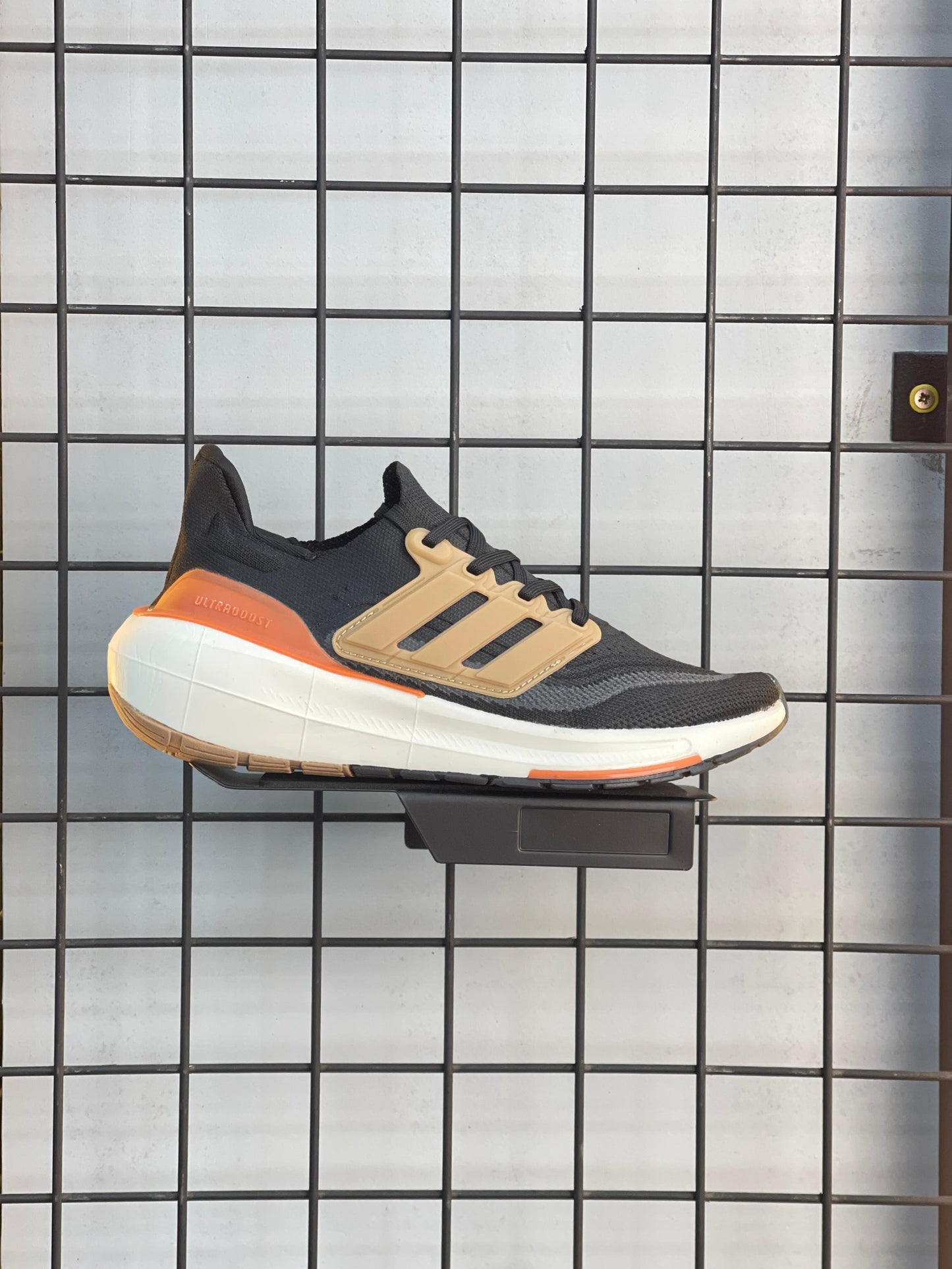 ADIDAS ULTRABOOST 01 SHOES