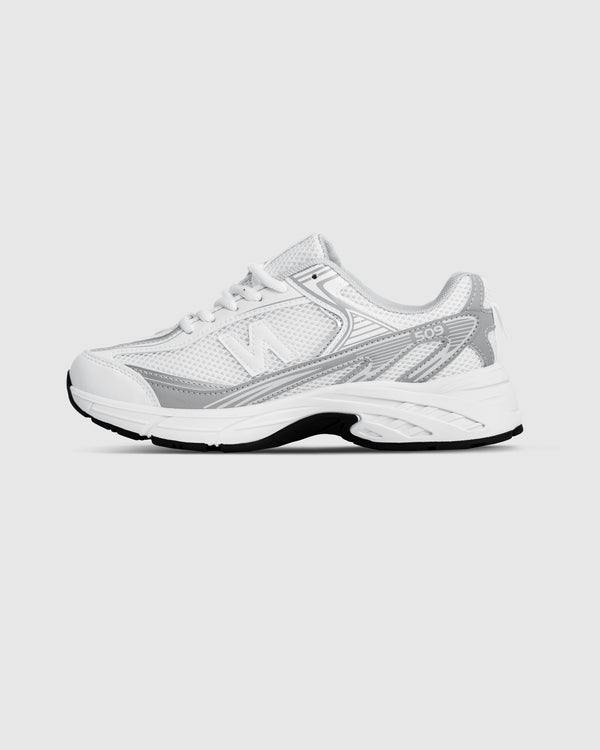 NEW BALANCE 509 SHOES