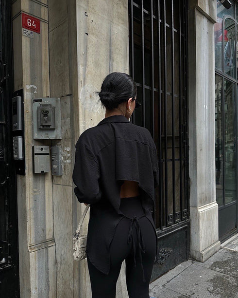 STYLE-Black-Backless Shirt