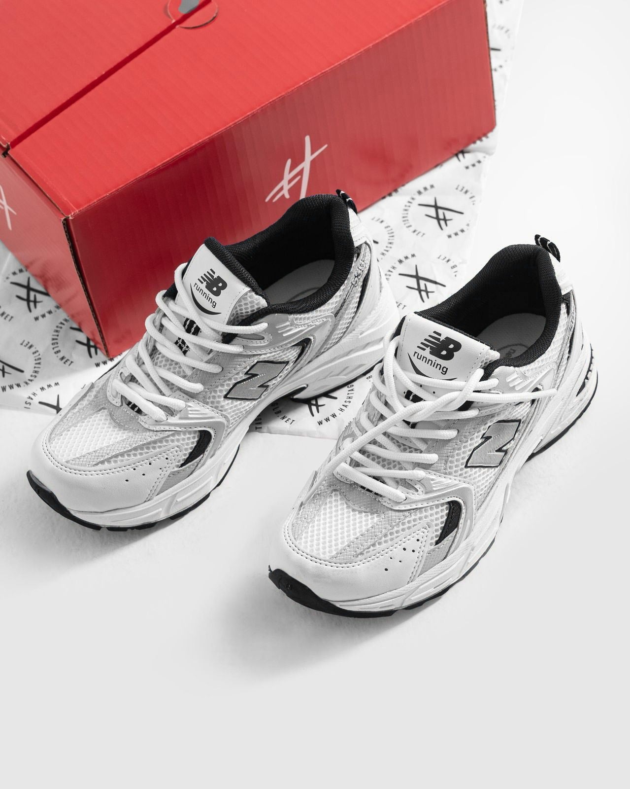 NEW BALANCE INDIGO 530 - BLACK SHOES