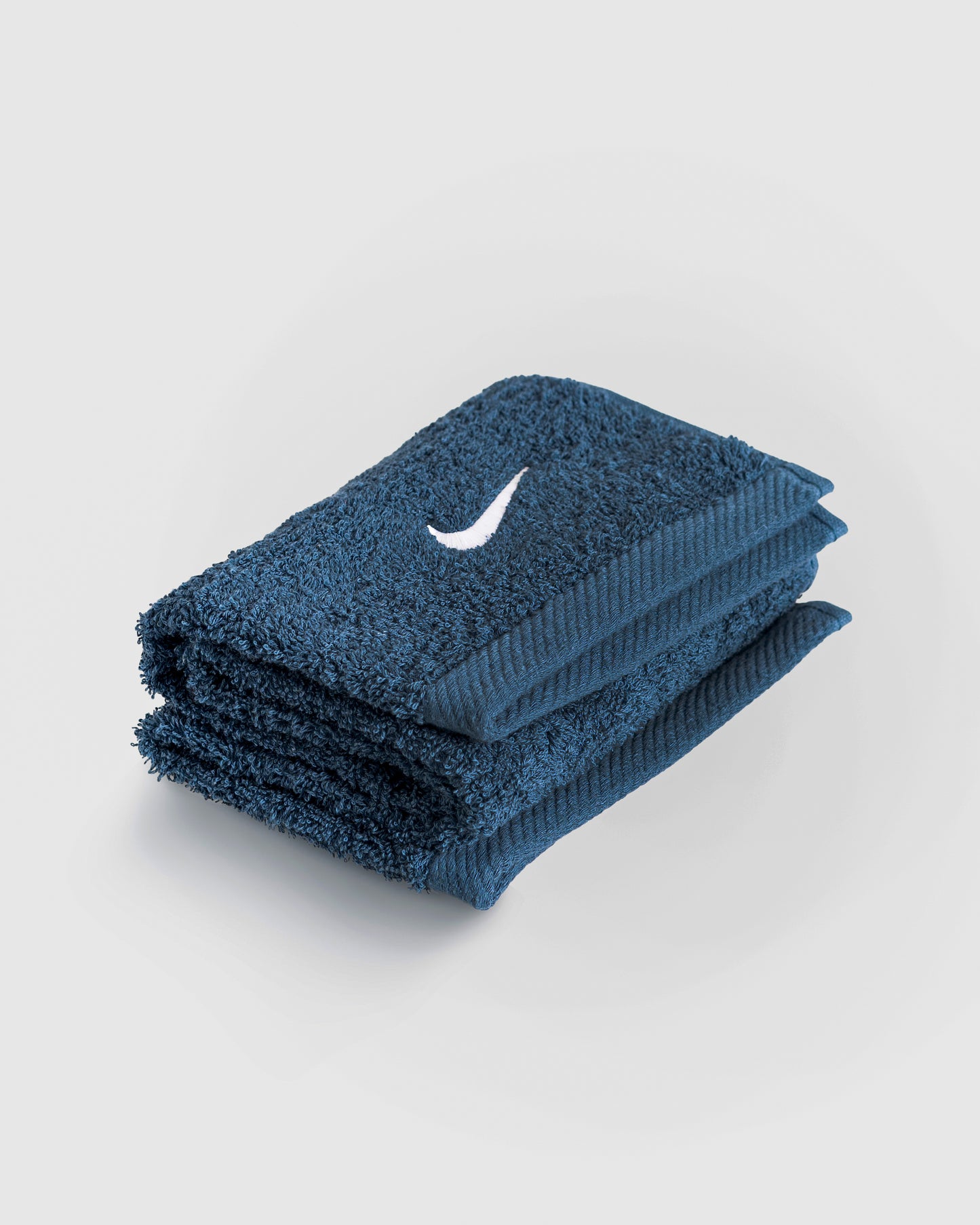 NIKE TRAINING TOWEL "SALE"