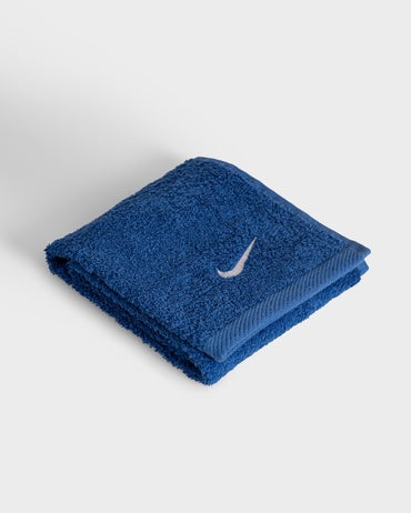 NIKE TRAINING TOWEL "SALE"