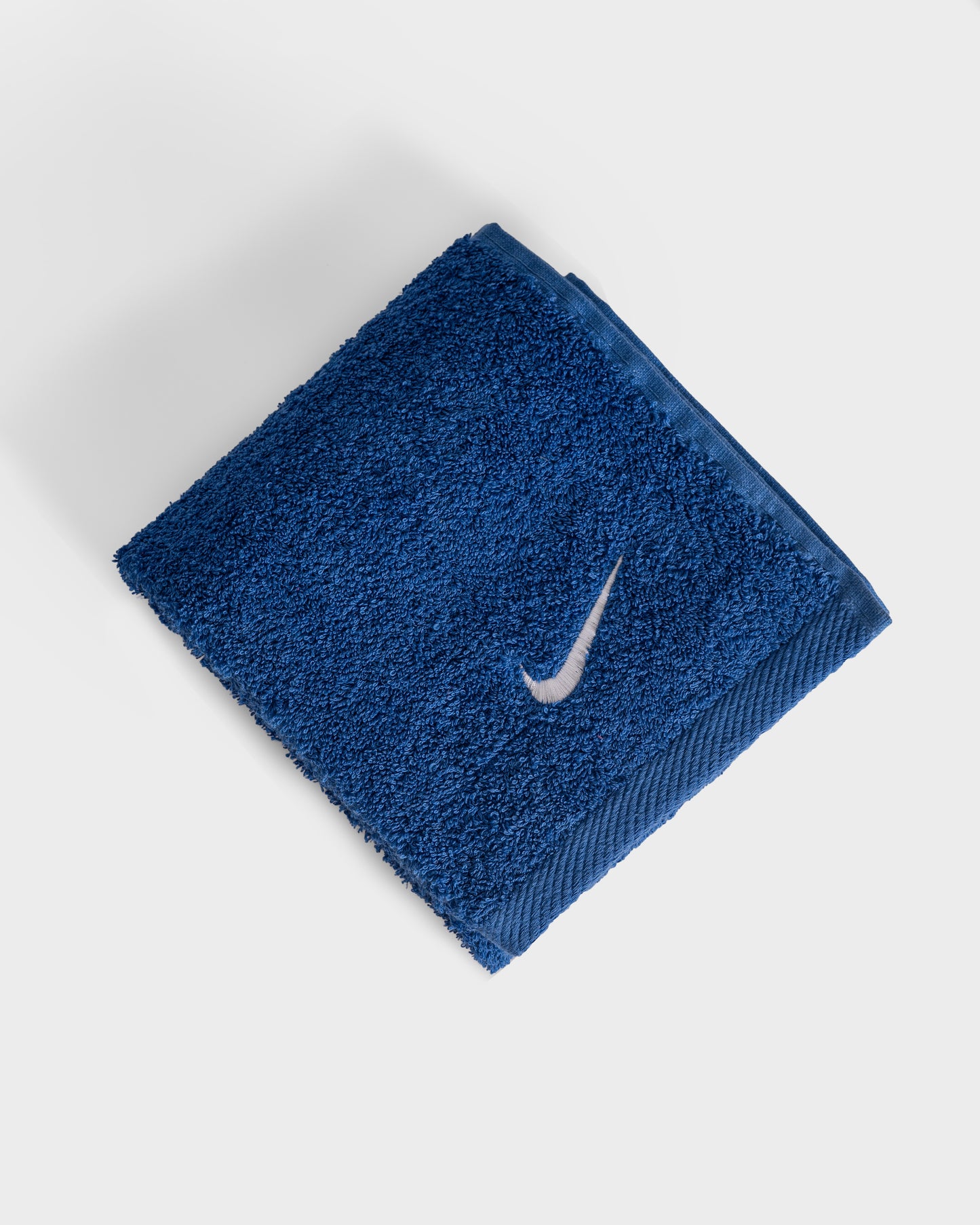 NIKE TRAINING TOWEL "SALE"