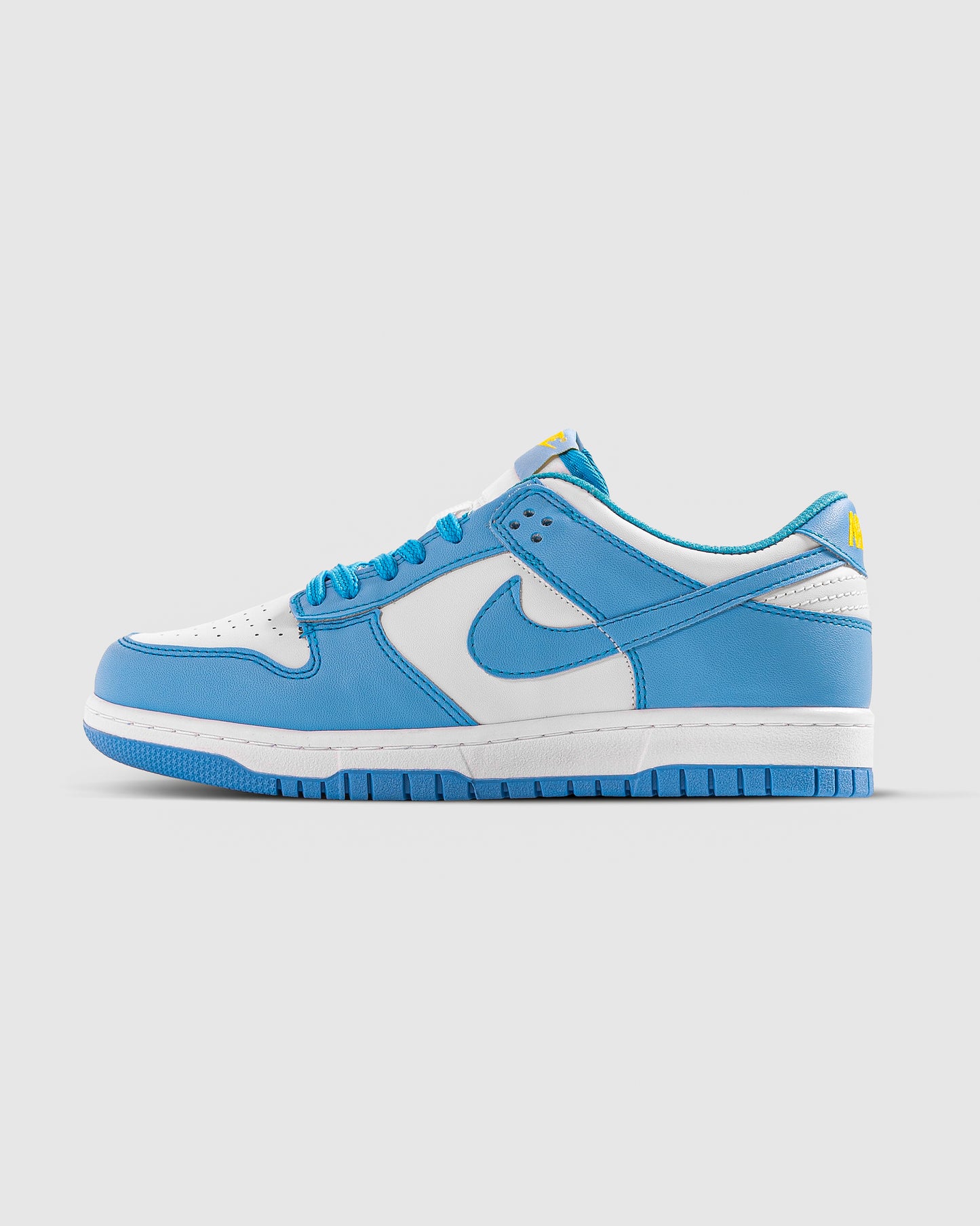 NIKE DUNK LOW SHOES