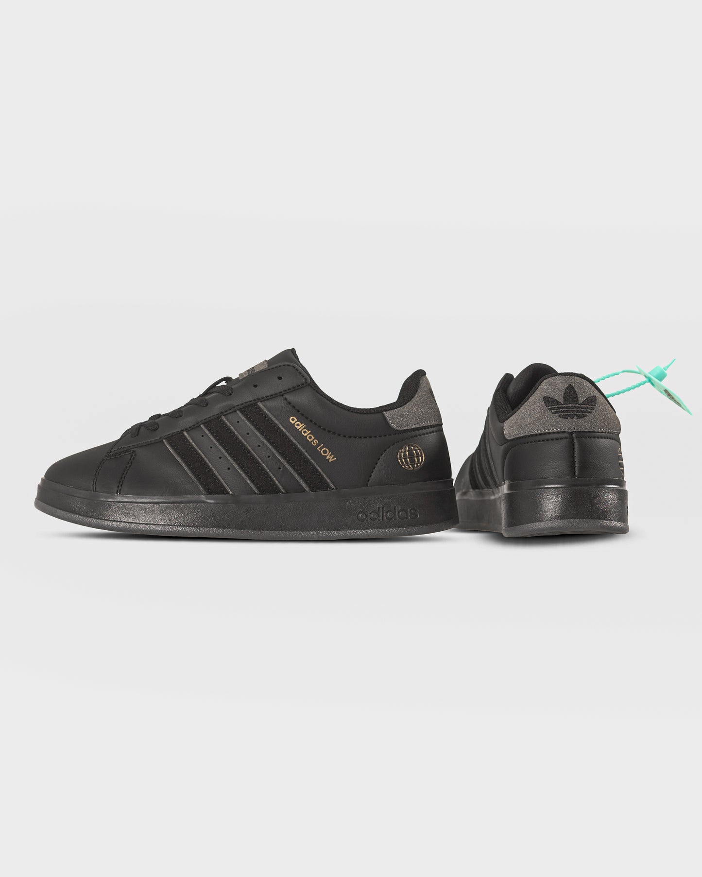 ADIDAS GLOBE LEATHER SHOES