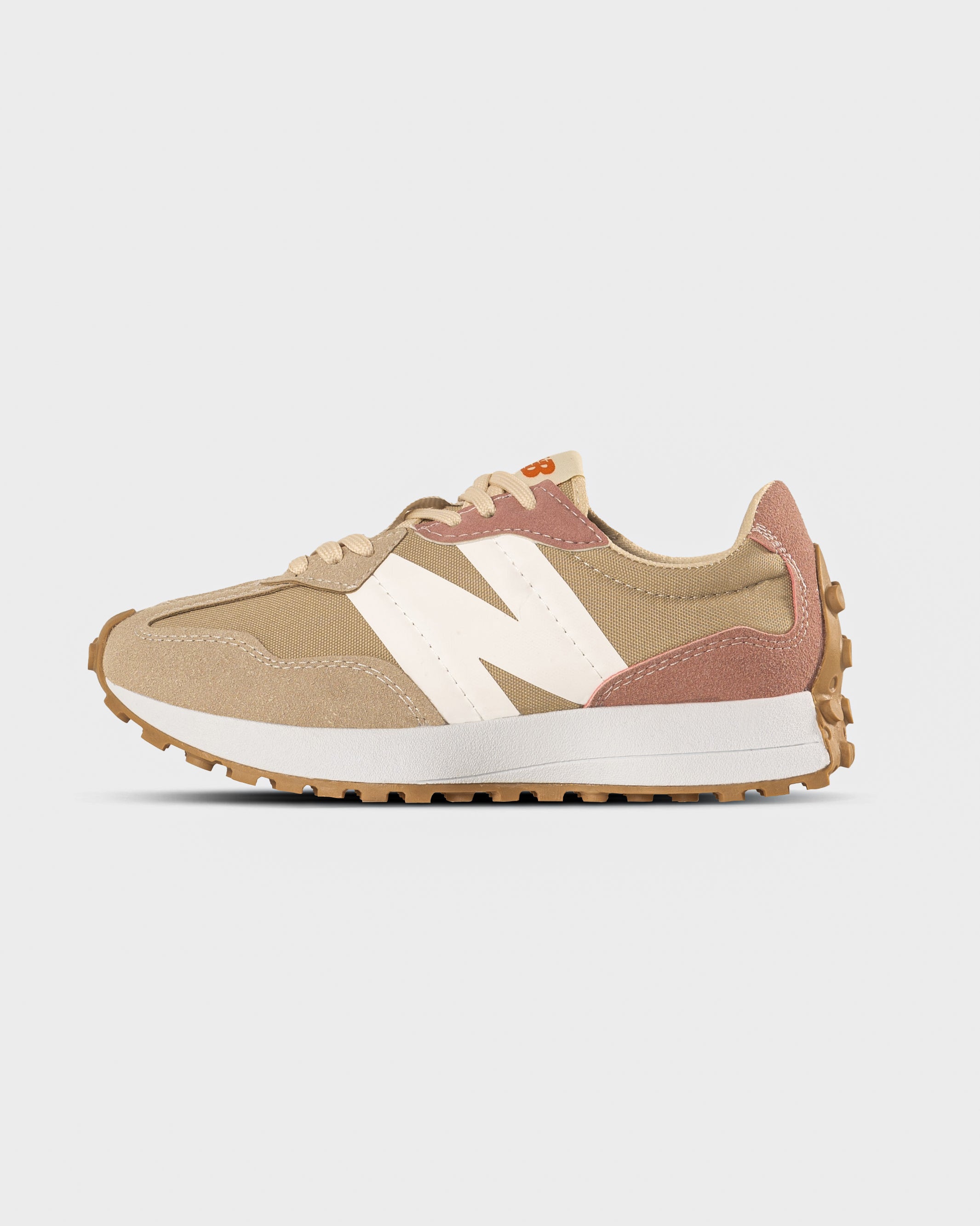 NEW BALANCE 327 RETRO SNEAKERS