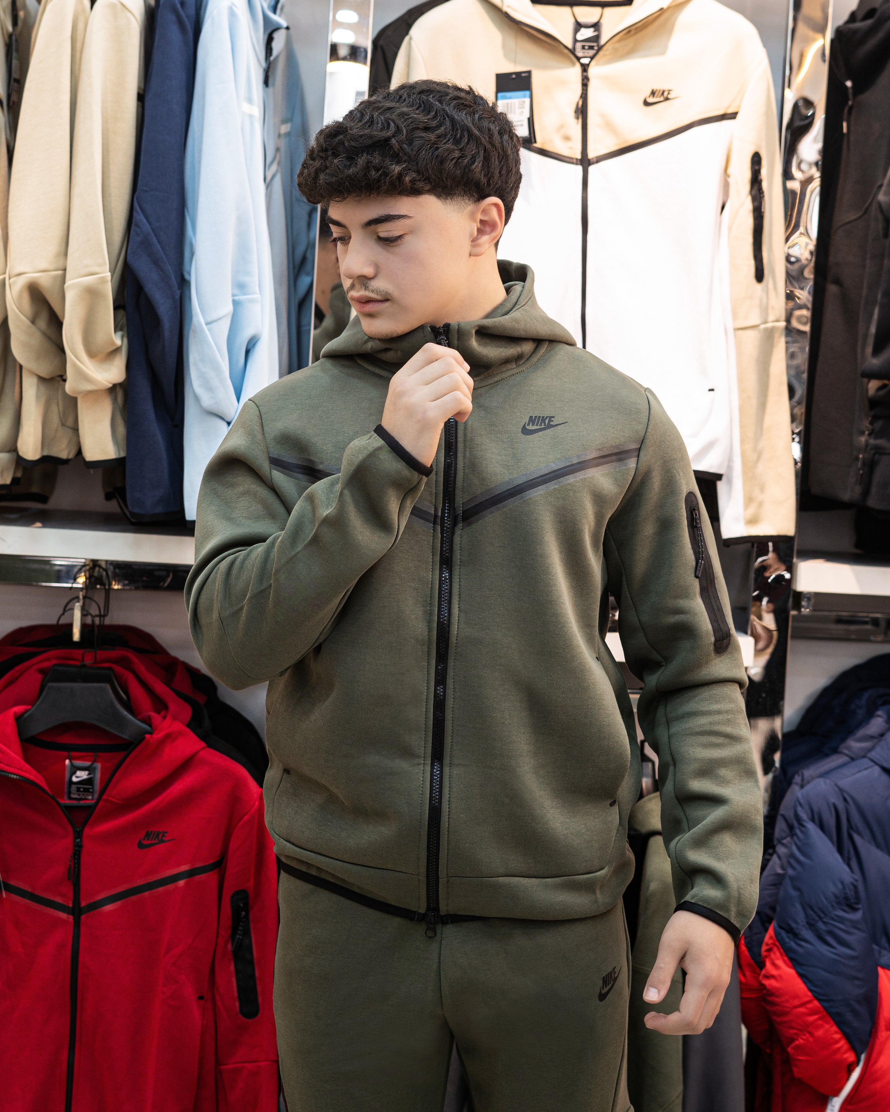 MEN'S FULL-ZIP TRACKSUIT