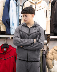 MEN'S FULL-ZIP TRACKSUIT