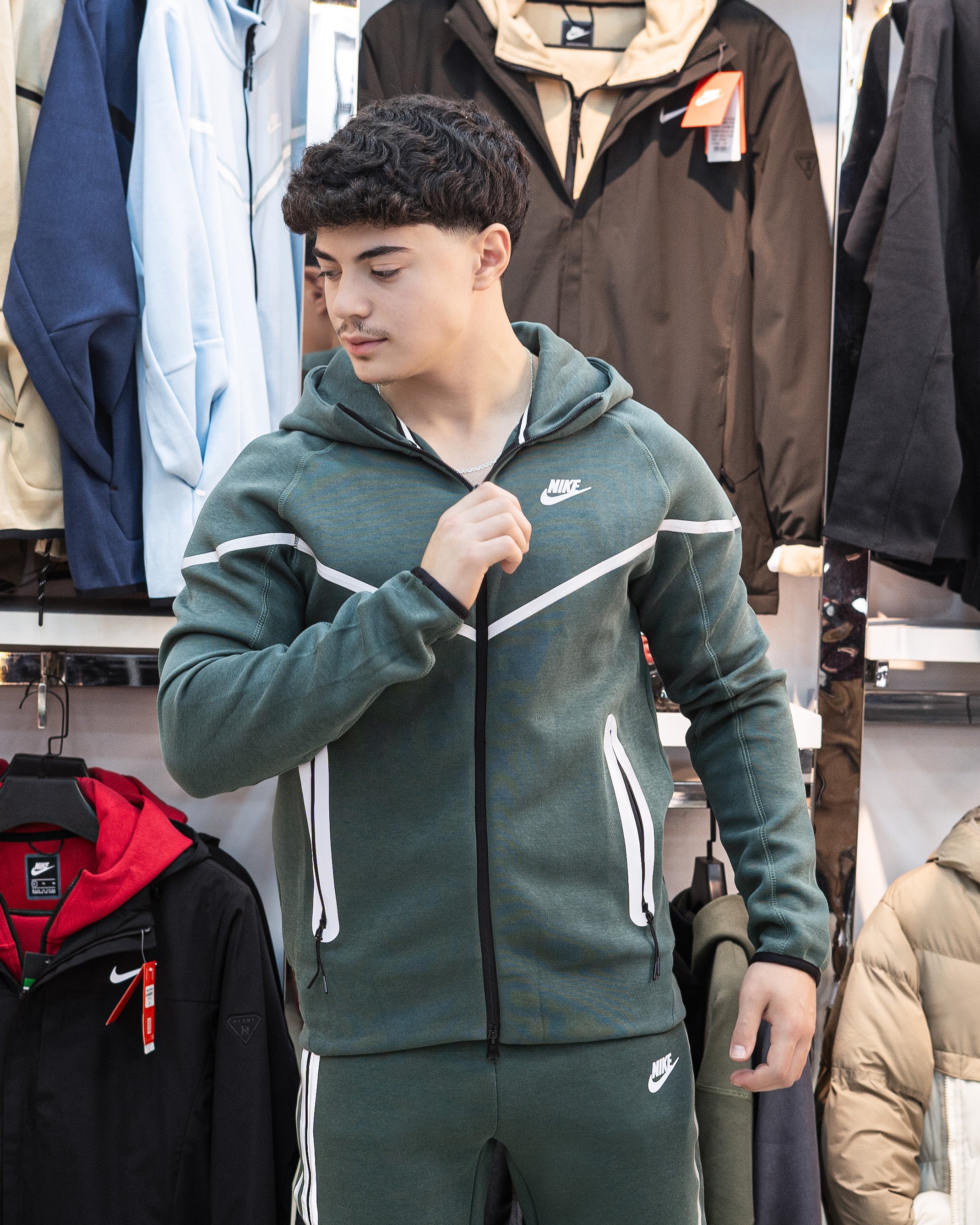 MEN'S SPORTY ZIP-UP SET