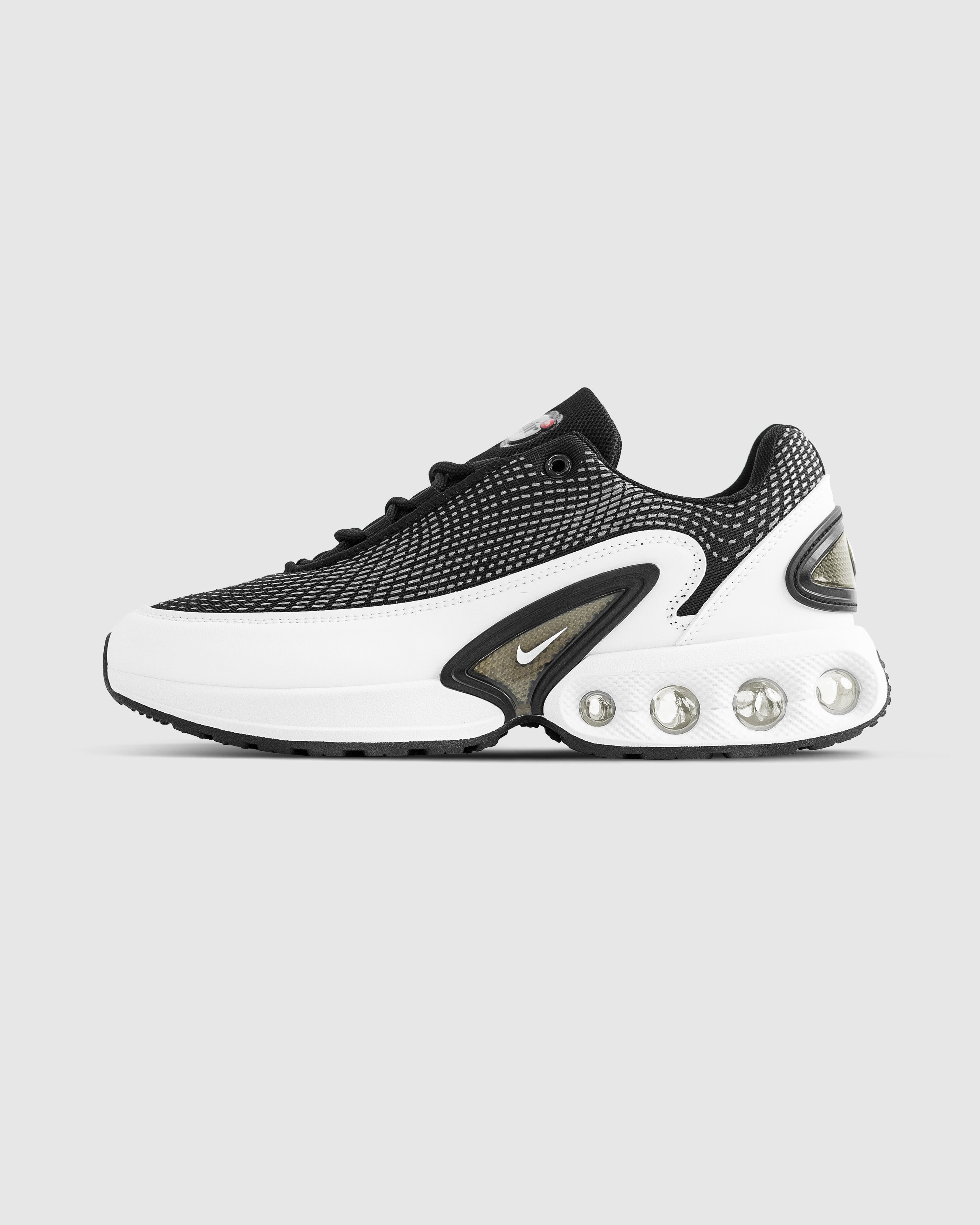 NIKE AIR MAX DN
