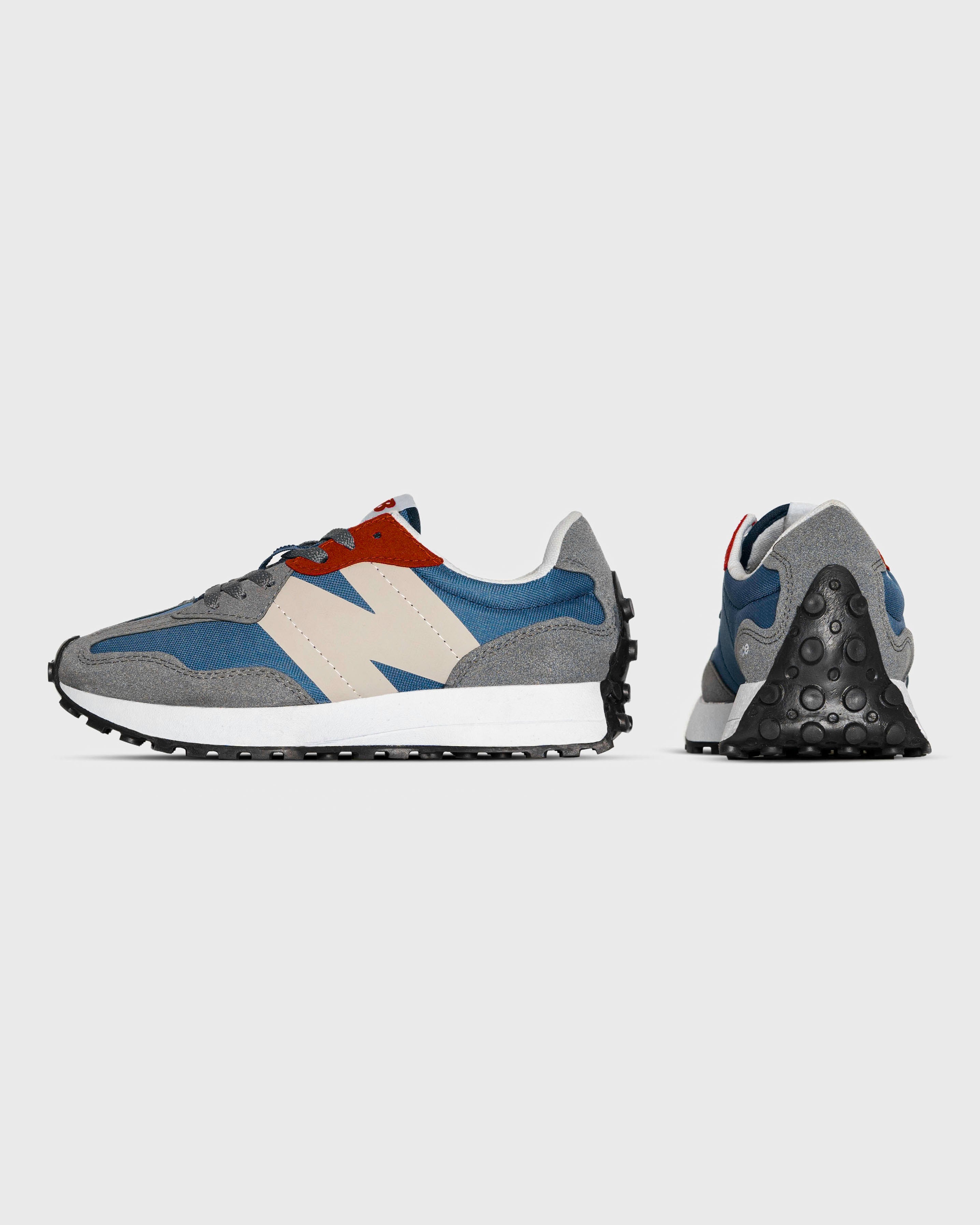 NEW BALANCE 327 RETRO SNEAKERS (8322257256729)