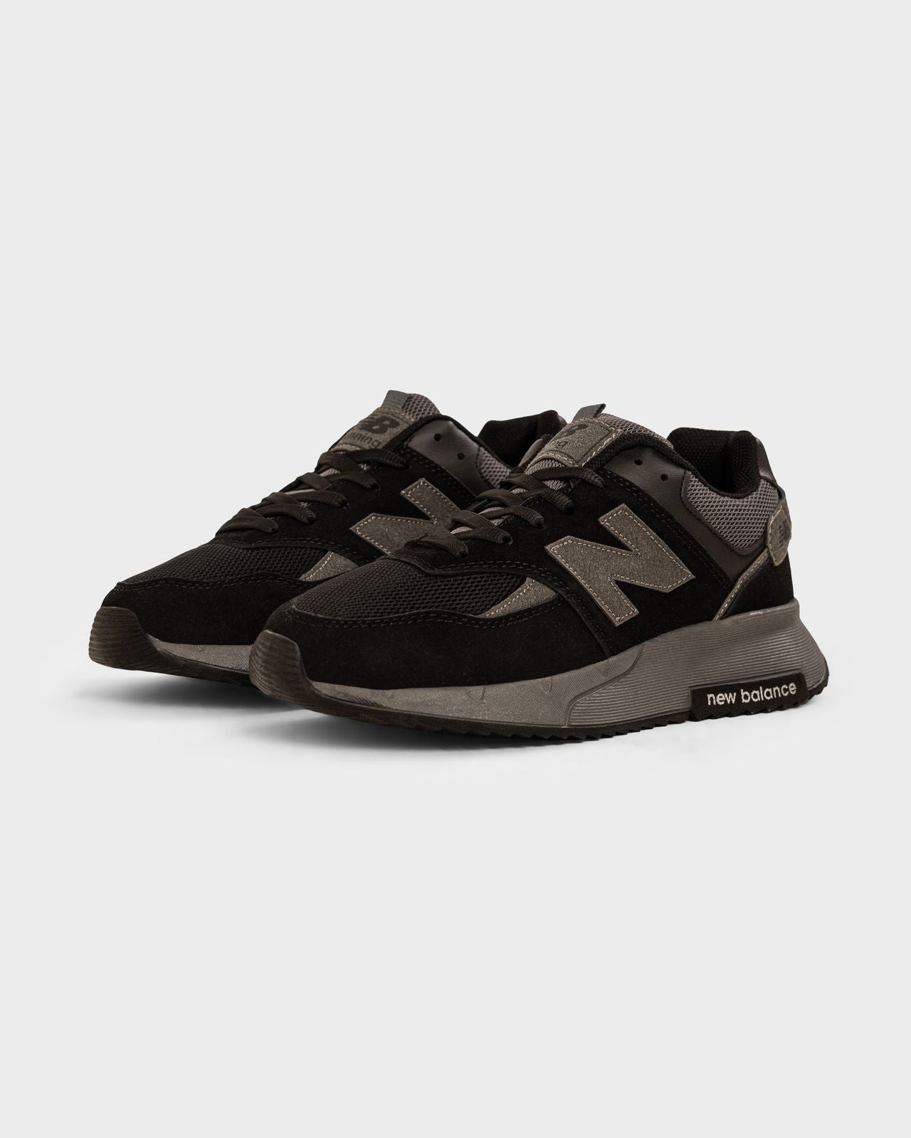 NEW BALANCE FOAM V2 SHOES