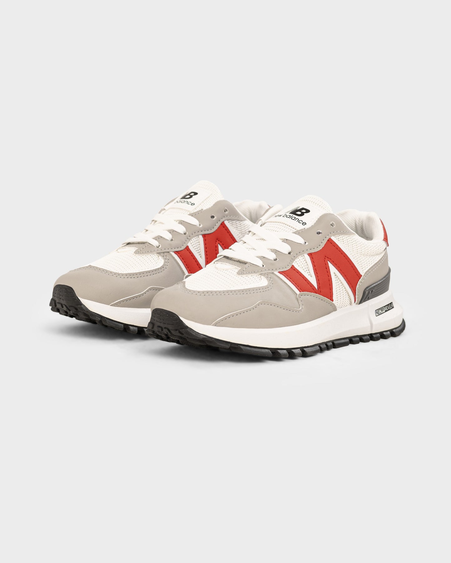 NEW BALANCE 520 SNEAKERS