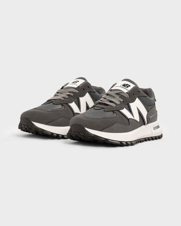 NEW BALANCE 520 SNEAKERS