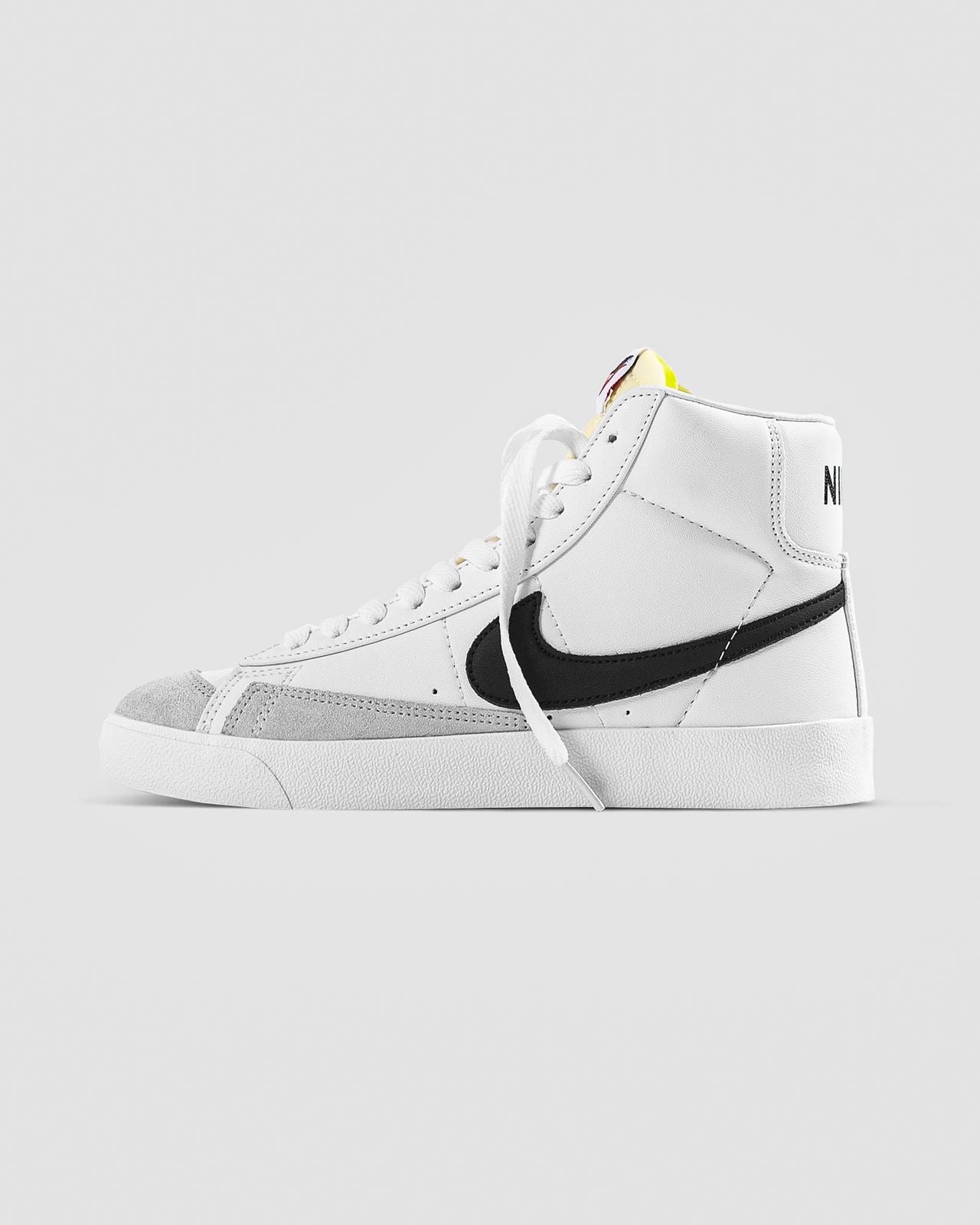 SKATELINE HIGH SHOES