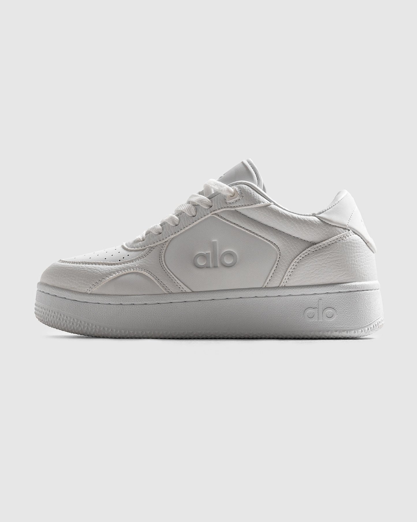 ALO RECOVERY MODE SNEAKER