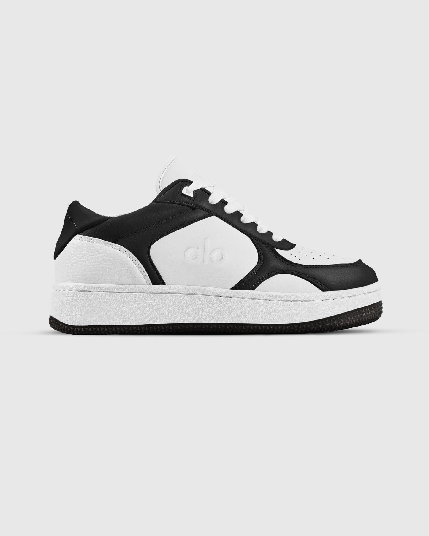 ALO RECOVERY MODE SNEAKER